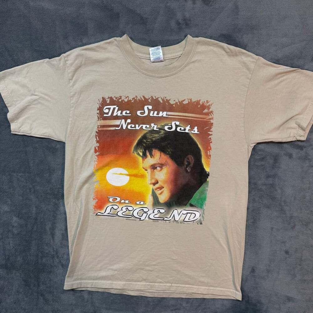 Gildan Elvis Presley The Sun Never Sets On A Legend Size L Tee